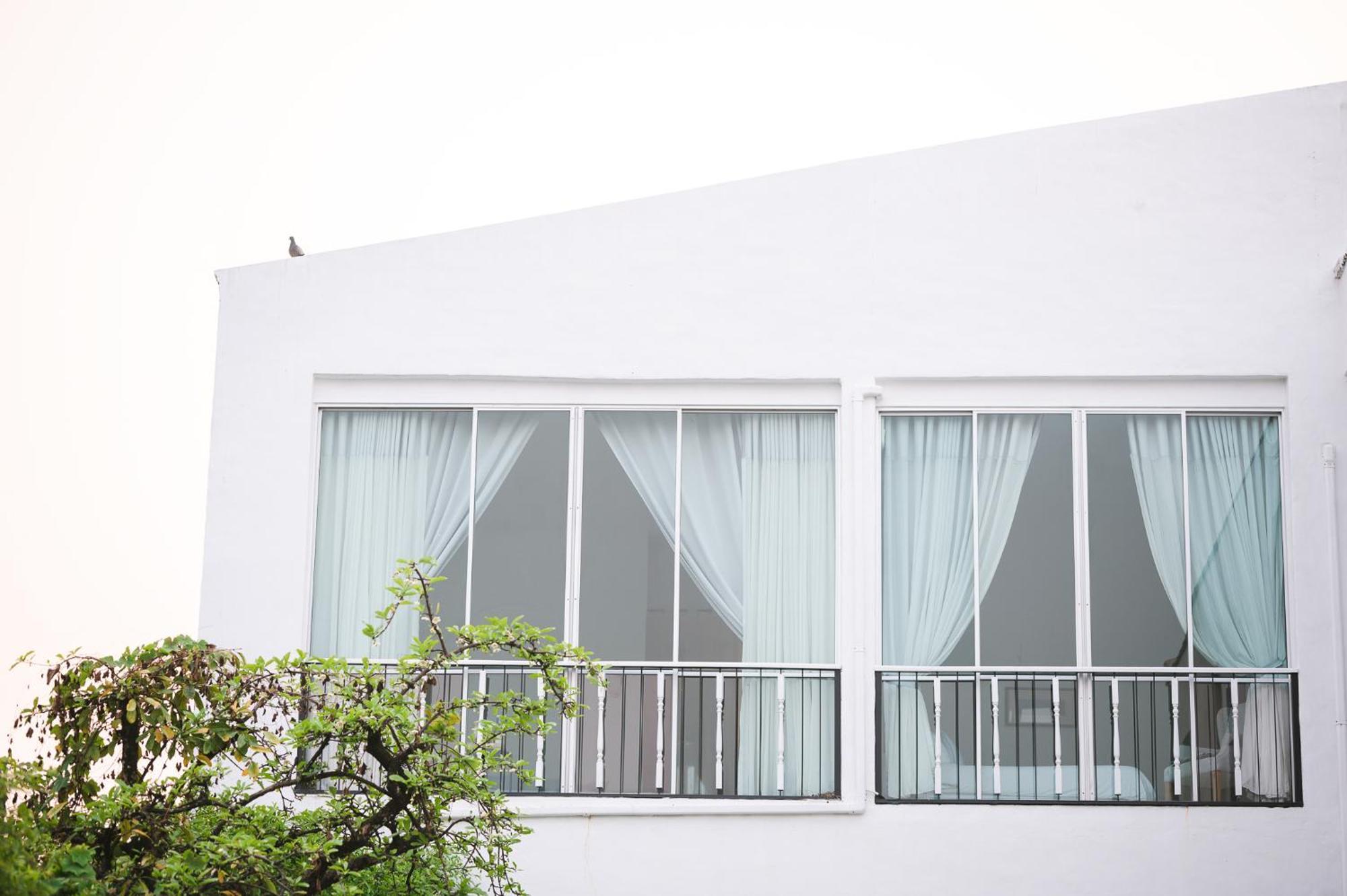 White Wall Riverfront Hotel Kamphaeng Phet Extérieur photo