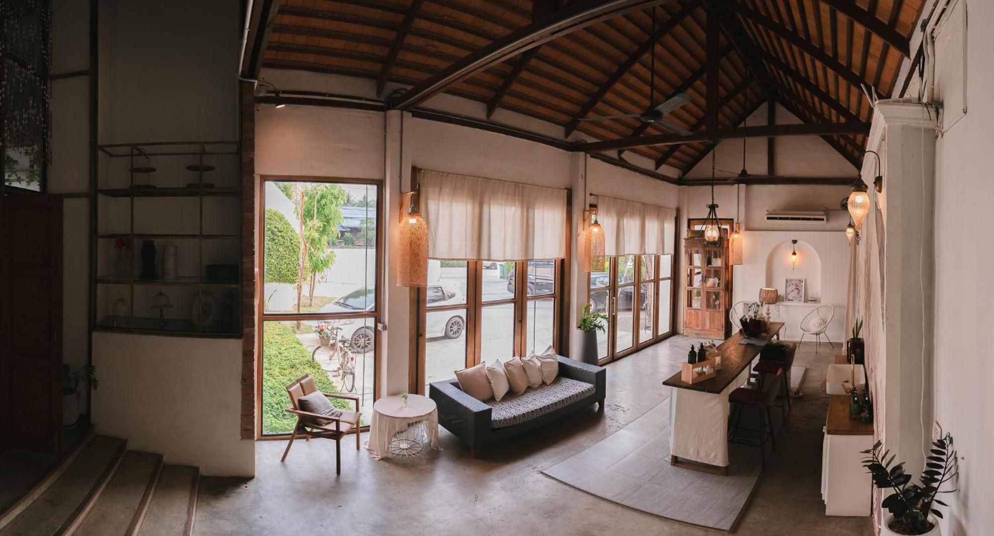 White Wall Riverfront Hotel Kamphaeng Phet Extérieur photo