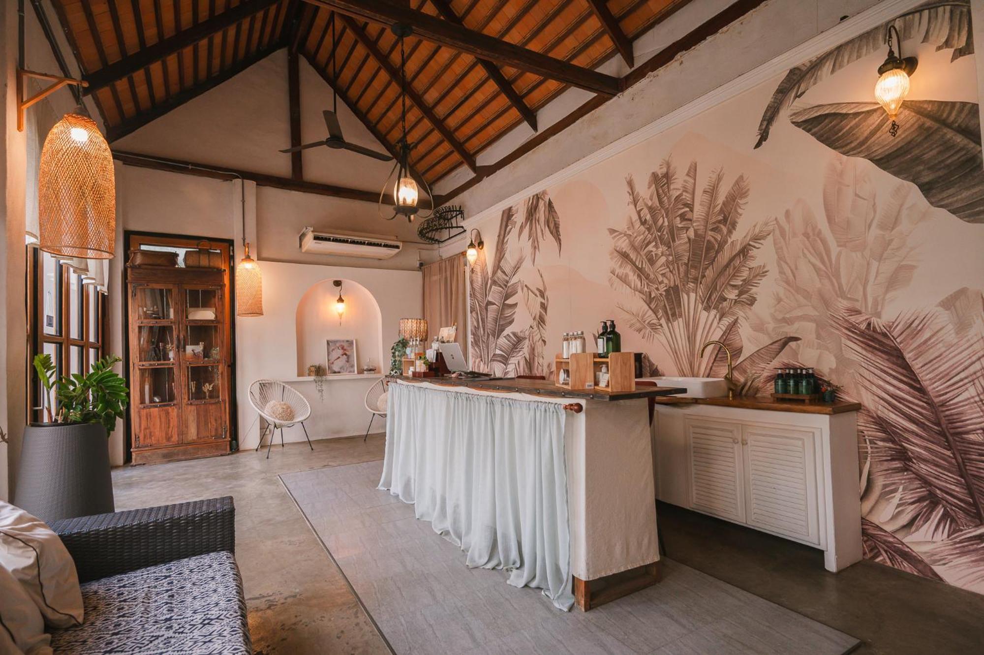 White Wall Riverfront Hotel Kamphaeng Phet Extérieur photo