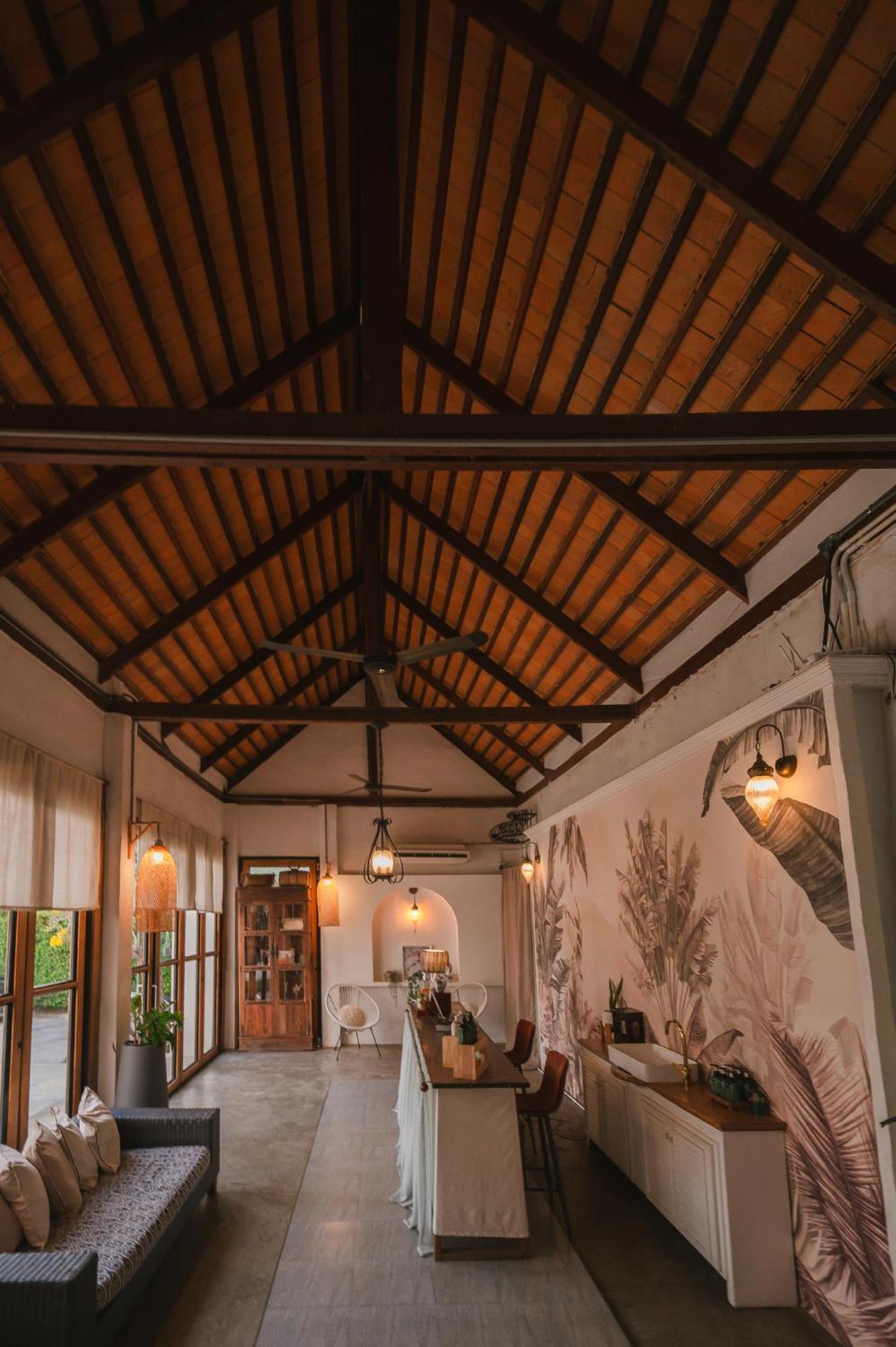 White Wall Riverfront Hotel Kamphaeng Phet Extérieur photo