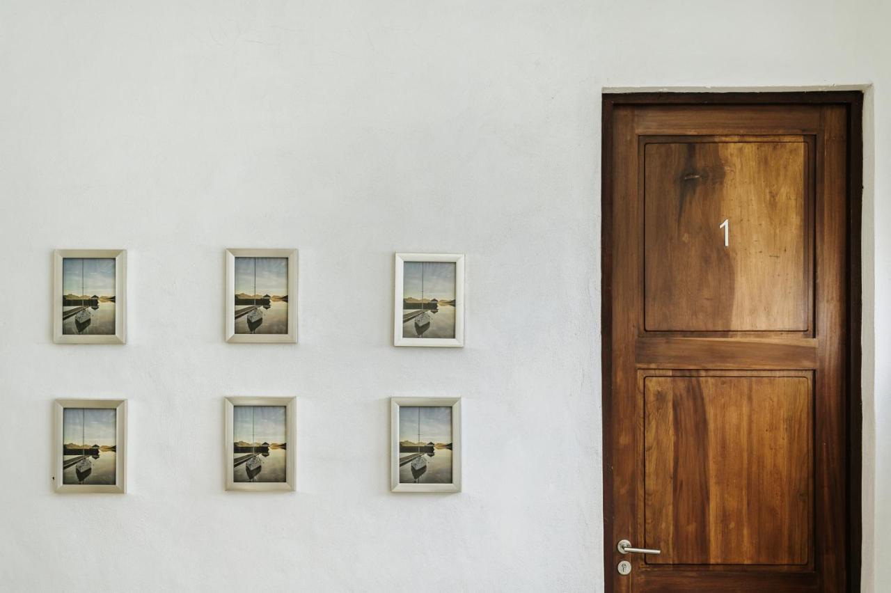 White Wall Riverfront Hotel Kamphaeng Phet Extérieur photo